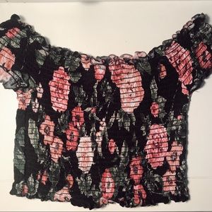 tillys black ribbed top with flower design
